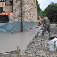 Le lissage du béton avant l'impression
