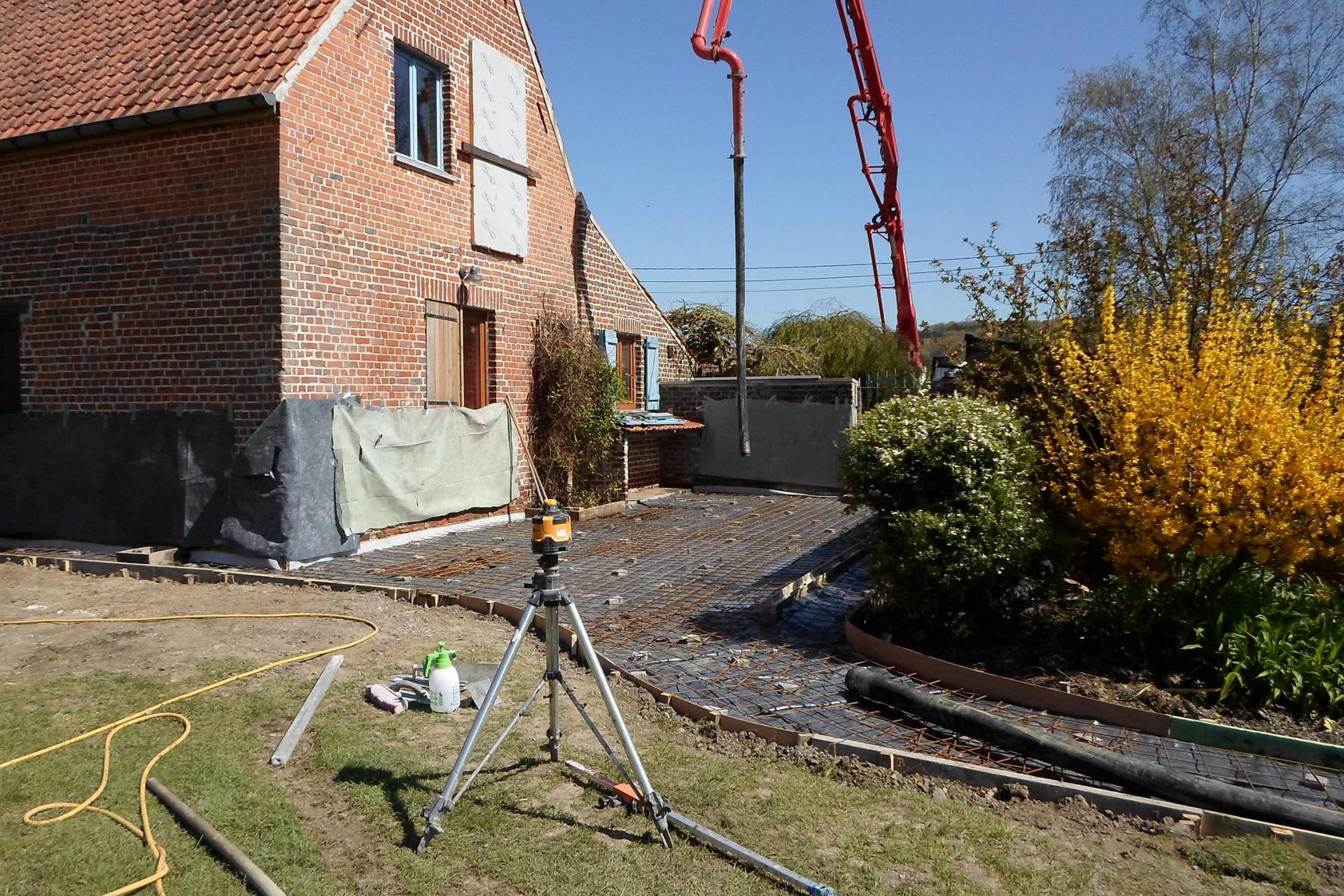 1ère étape le coulage du béton